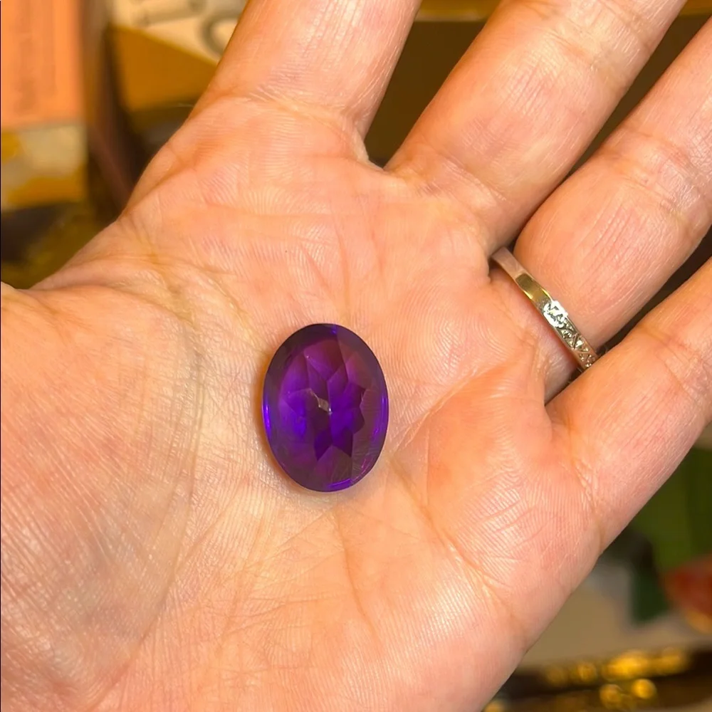 20 carat Amethyst Cut to Mount stone, would make knock-out ring or necklace!